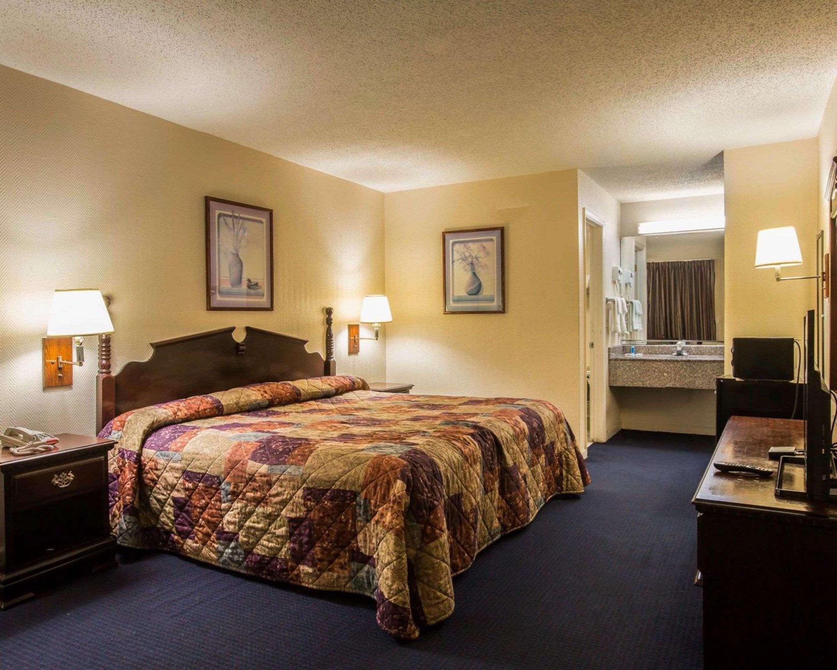 Rodeway Inn Phenix City Ngoại thất bức ảnh